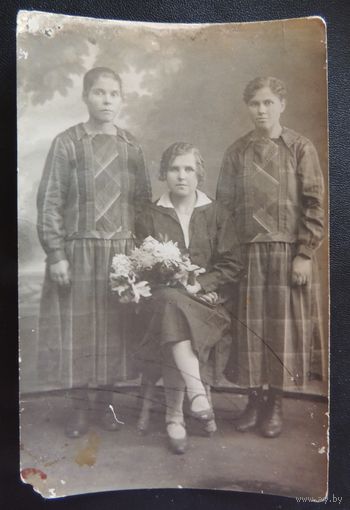 Фото "Сестры",Зап. Беларусь, 1930-е гг.