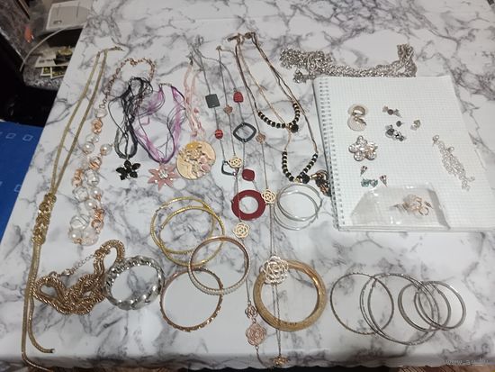 Большой лот бижутерии