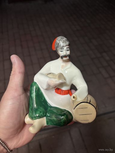 Статуэтка Виночерпий В РАБОТУ