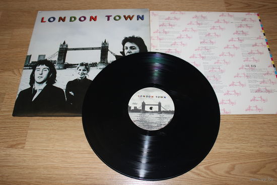 Wings - London Town