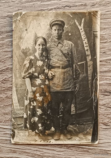 Семья (г. Ворошиловск, 1942)