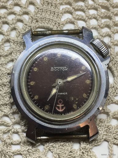 Часы наручные ВОСТОК 17 камней якорь водонепроницаемые