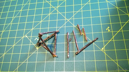 Столбы для заграждений из колючей проволоки 1/72