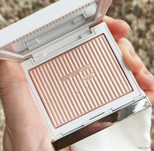Хайлайтер Tom Ford Soleil Glow Highlighter 6 gr в оттенке 01 Rose Irise