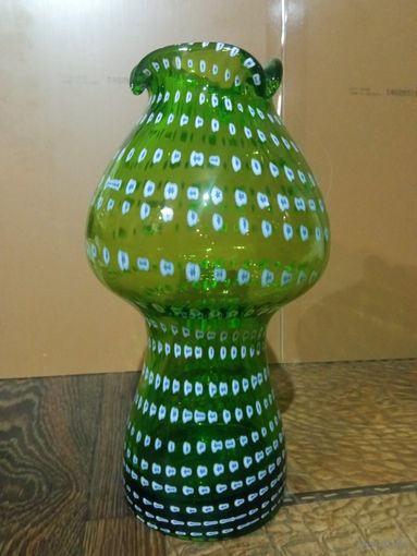 Ваза зелёная.Федорков.Неман.Павлиний глаз.Редкий цвет.