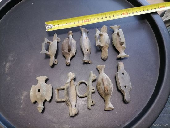 10 старых предметов от конской упряжи