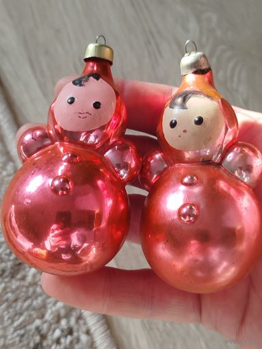 Две неволяшки,с рубля