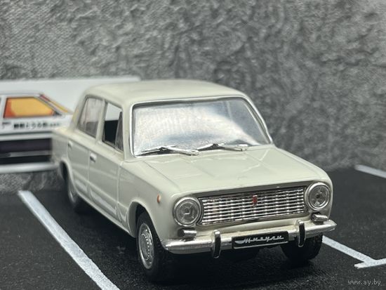 Модель ваз 2101 DeAgostini 1/43
