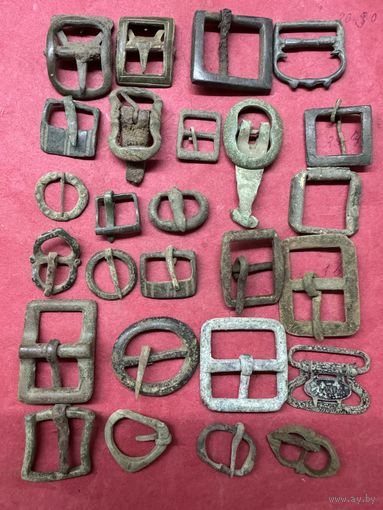 Пряжки.старинные.цена за все.