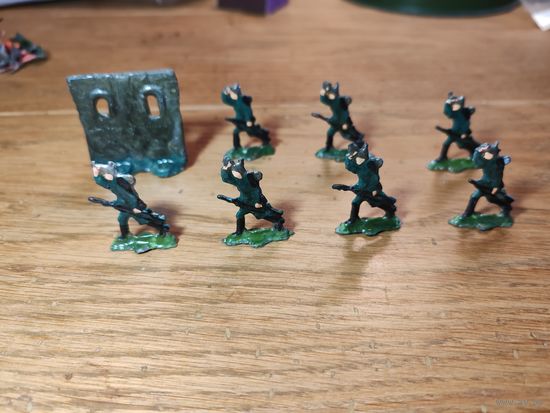 СОЛДАТИКИ на ПМВ, высота 35 мм.