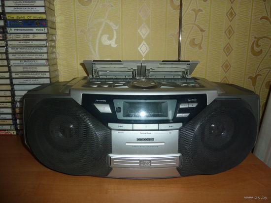 Музыкальный центр Самсунг+167-кассет. САМОВЫВОЗ.Продажа комплектом.