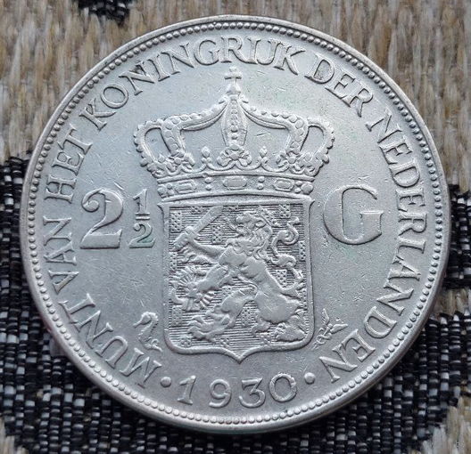 Нидерланды 2 1/2 гульдена 1930 года. Королева Вельгельмина. Серебро. Предложи свою цену или обмен!