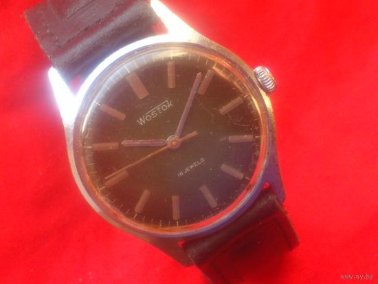 Часы ВЕТЕРАНУ ВОЙНЫ ВОСТОК 2209 из СССР 1984 года