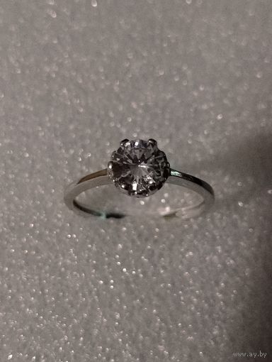 Серебряное кольцо размер 17,5