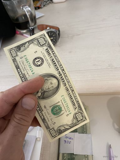 100 долларов 1990 года