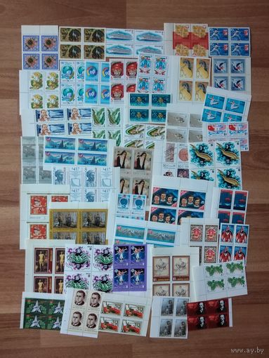 42 квартблока чистых марок СССР (168 марок)