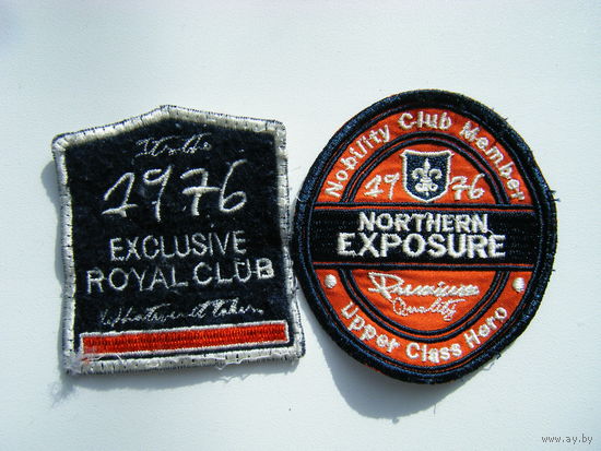 Два вышитых шеврона одним лотом.