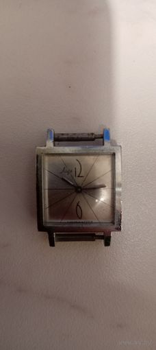 Часы Луч , нерабочие
