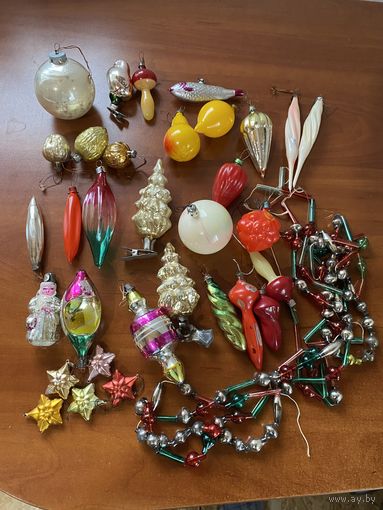Елочные игрушки Стеклянные ( Лот с рубля )