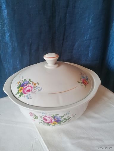 Супница фарфоровая Добруш