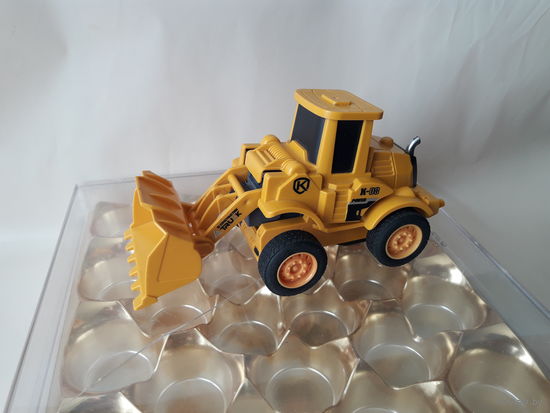 Экскаватор игрушка