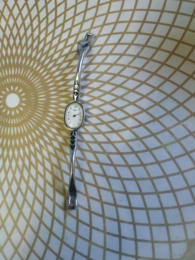 Часы наручные Луч с браслетом.Состояние на скане. В коллекцию,ремонт,на запчасти.