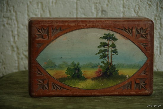Шкатулка ( ручная роспись )   1952 г.  (   12 х 19 х 7 см )