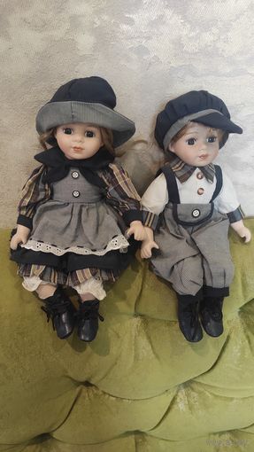 Коллекционные куклы Очаровательная пара.  Куклы новые, не использовались, хранятся в коробке. Красивая винтажная одежда, качественное исполнение. продаю парой.
