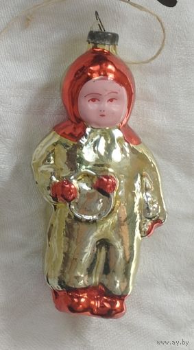 Ёлочная игрушка мальчик с погремушкой
