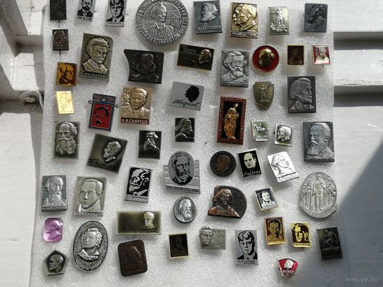 Писатели.поэты. герои 54 шт (лот не рразбивается)