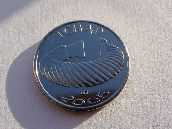 Чад. 1500 франков 2005 год  X#19