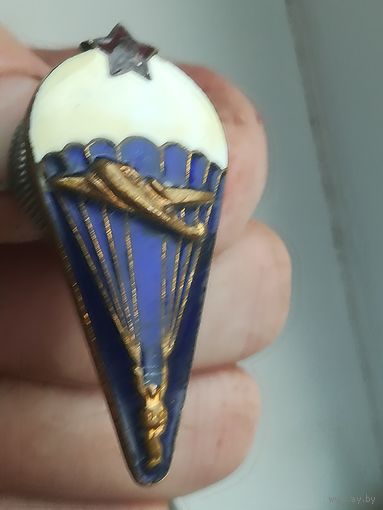 Знак Парашютист без подвески.