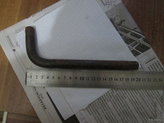 Ключ четырёхгранный ,держатель  головок.