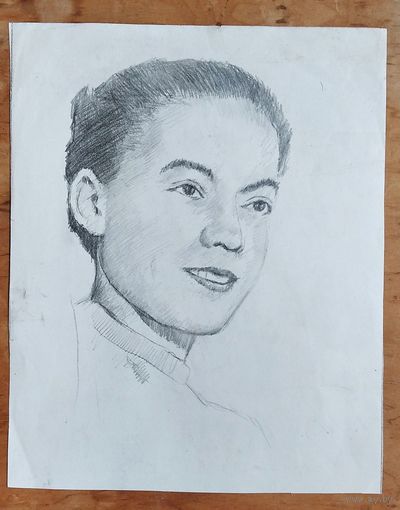 Крохалев Петр. Портрет девушки. Рисунок. Карандаш. Бумага. 19х23.5 см.