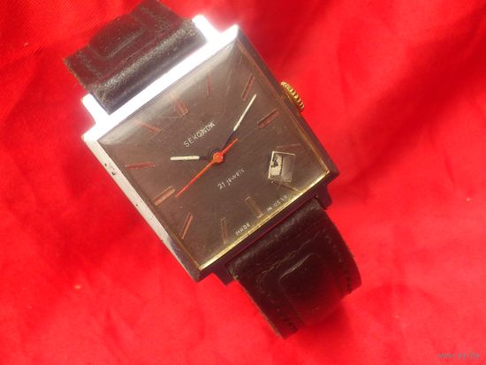 Часы СЛАВА SEKONDA КВАДРАТ МУЖСКИЕ КОСТЮМНЫЕ РЕДКИЕ из СССР 1980-х