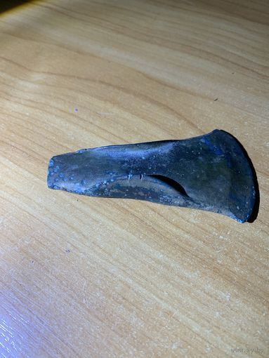 Бронзовый топорик