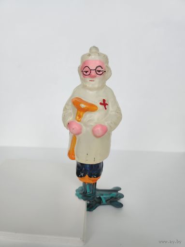 Елочная игрушка Айболит