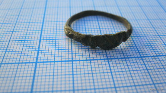 Перстень старинный. Бронза, литье.