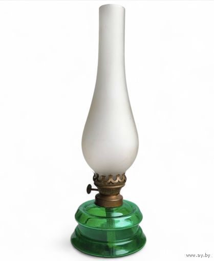 Старинная  керосиновая лампа