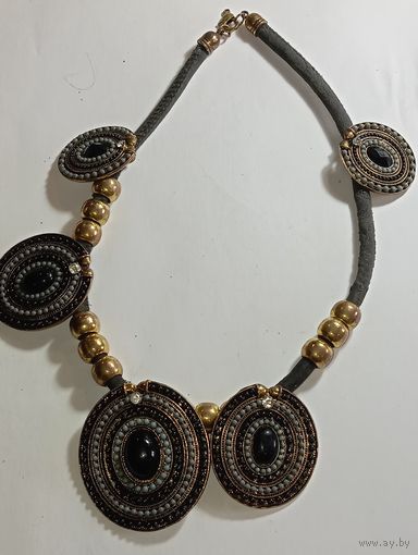 Колье  . Распродажа винтажный бижутерии с рубля !