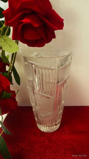 Ваза "Красный гигант".Хрусталь алмазная грань, 70- 80 г.