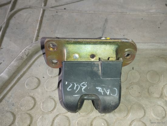 Замок багажника Mitsubishi Carisma