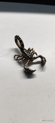 Амулет Скорпион из серебра с фианитами Thomas Sabo