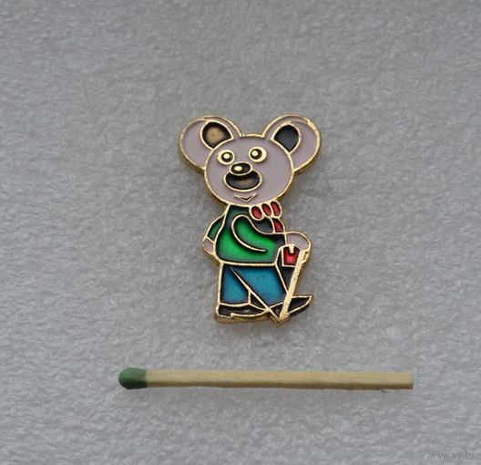 Мишка турист.