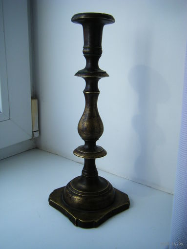 Царизм. Бронзовый, большой, тяжёлый подсвечник. 19-начало 20 века.