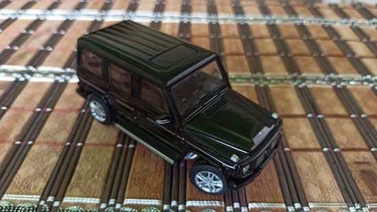 Mercedes Benz G500 (W463) 2012 г. Autoart 56118