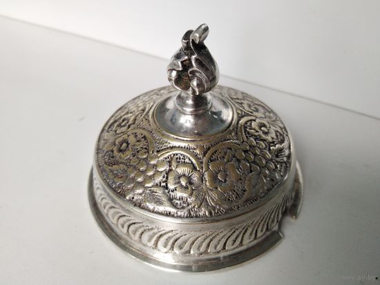 Крышка старинная от икорницы, сахарницы. Латунь, серебрение.