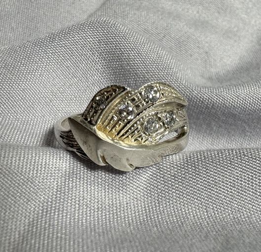 Кольцо серебряное 925 пробы. 9