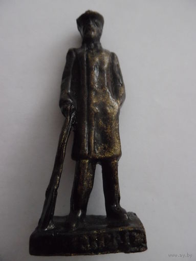 СТАТУЭТКА А.П.ЧЕХОВА.