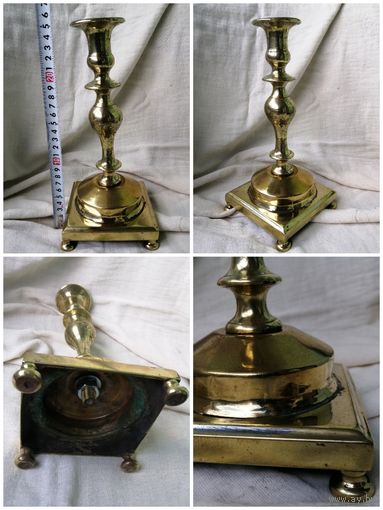 Массивный старинняй, бронзовый подсвечник.